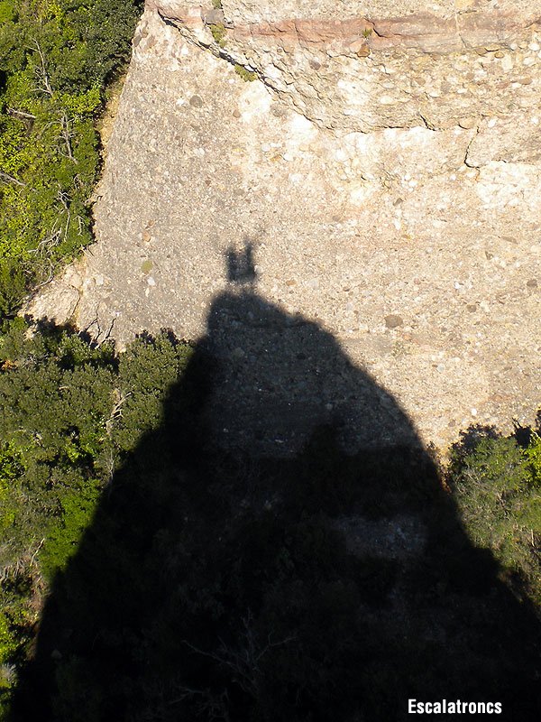 El cim del Rave, un dels més petits de Montserrat